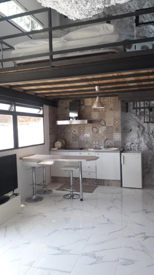 Cueva Rural " Old London " With Jacuzzi And Swimming Pool Βίλα Σάντα Κρουζ Τενερίφης Εξωτερικό φωτογραφία